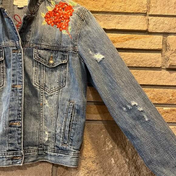 American Eagle Jacket Women’s Blue Denim Embroidered Flowers Just For Fun S - Picture 2 of 4